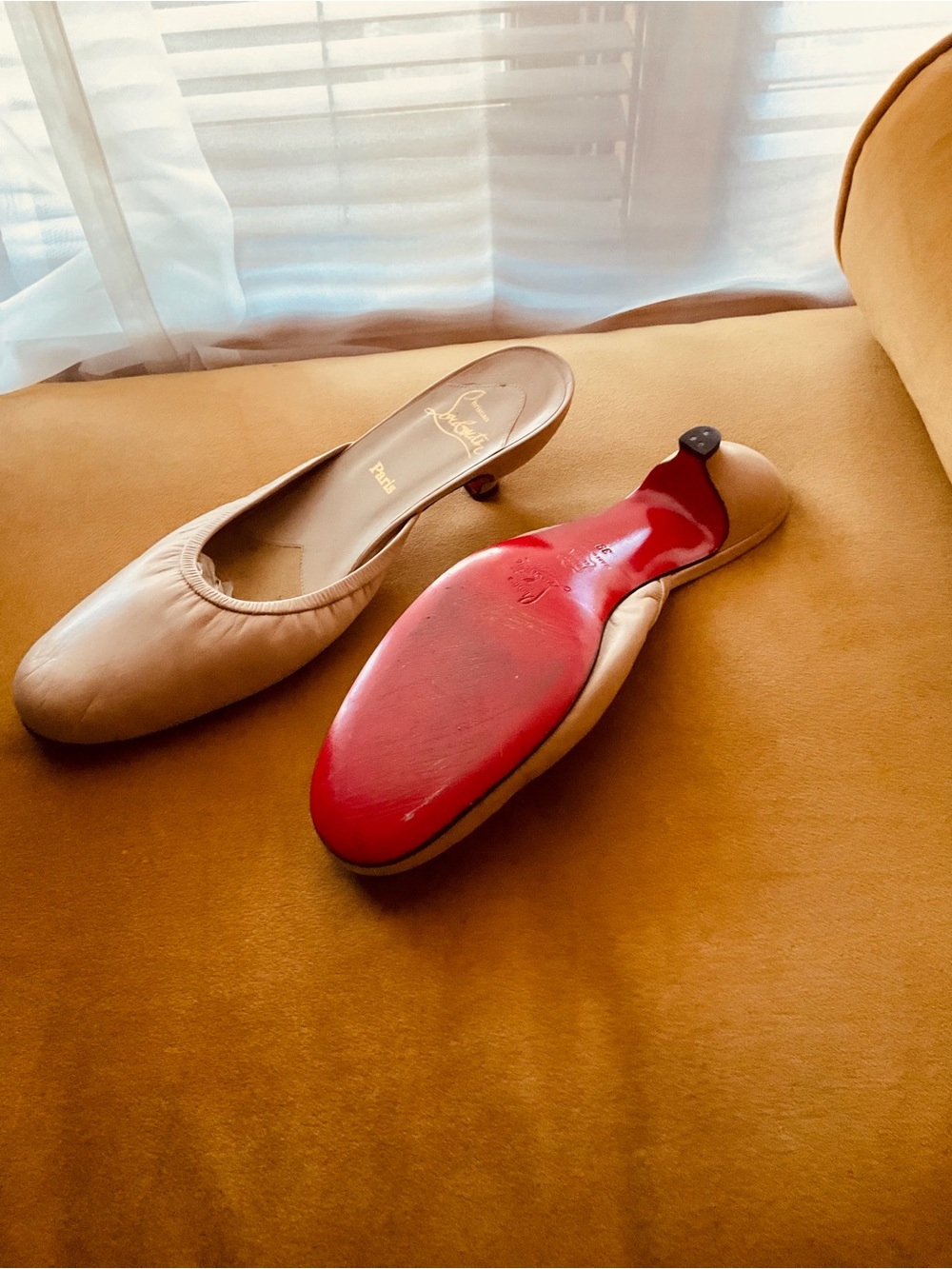 Christian sz 39 Louboutin Nude Leather Slip-On Mules - Picture 4 of 6